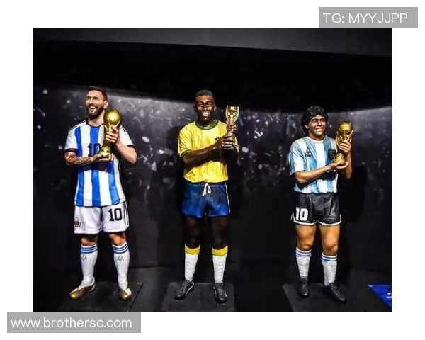 历年足球明星薪资揭秘：从贝利到梅西的财富之路与市场变迁